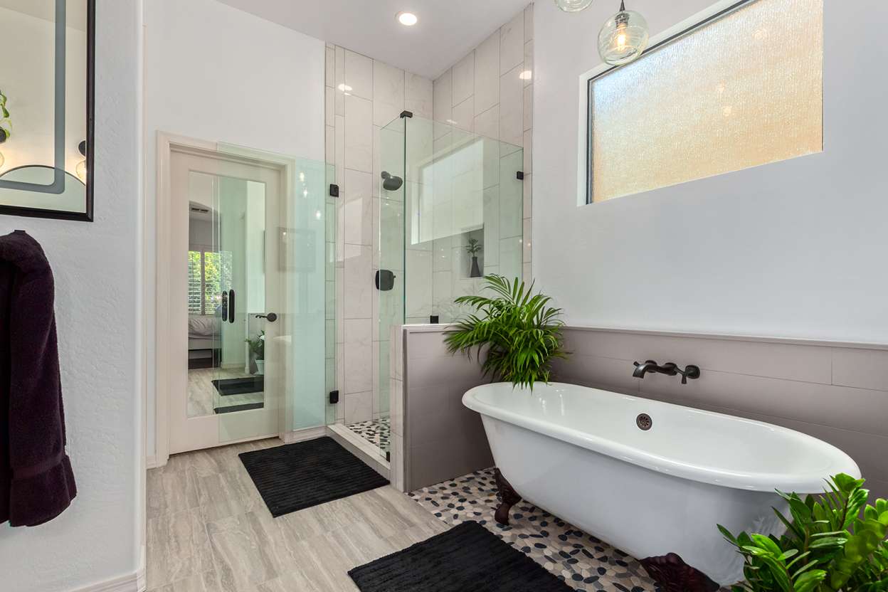 Phoenix Bathroom Remodeler_2_11zon