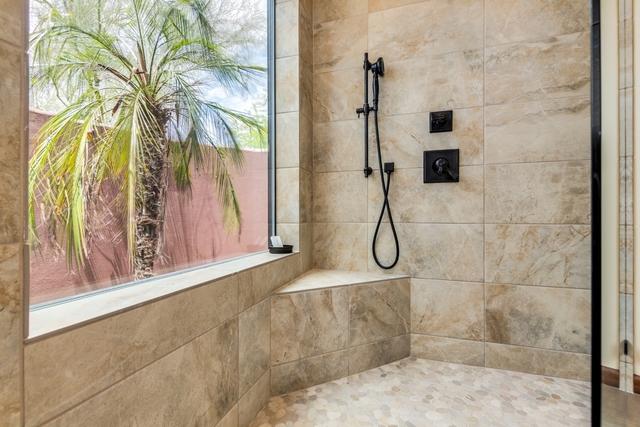 North Bathroom 11